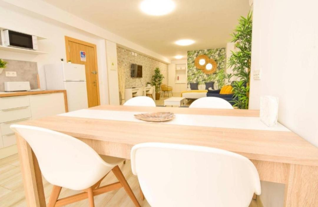 Apartamento Librun มาลากา ภายนอก รูปภาพ
