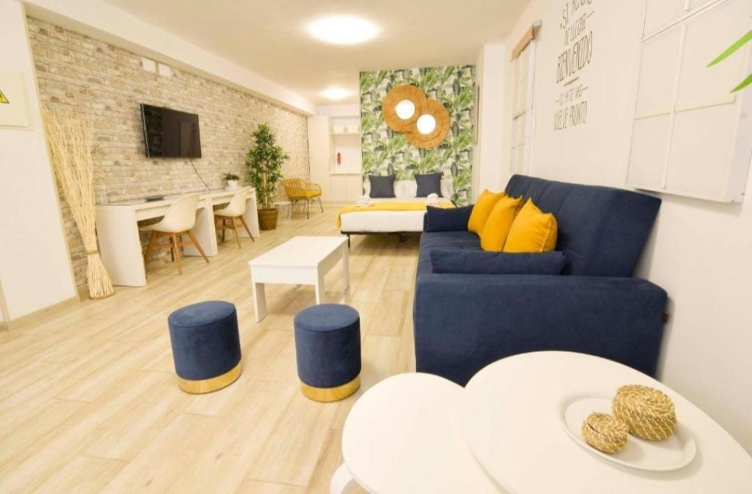 Apartamento Librun มาลากา ภายนอก รูปภาพ