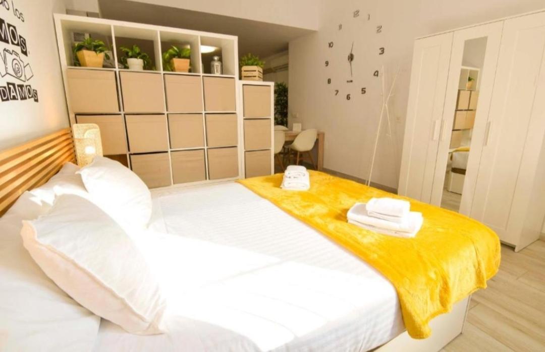 Apartamento Librun มาลากา ภายนอก รูปภาพ