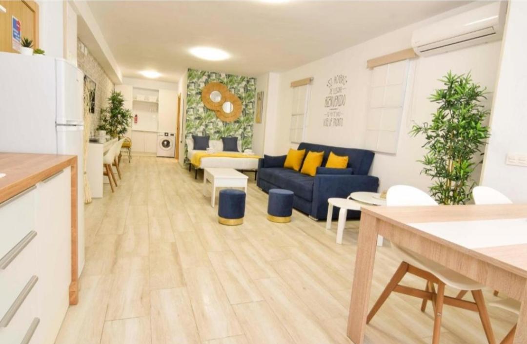 Apartamento Librun มาลากา ภายนอก รูปภาพ